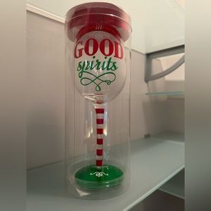 NWOT Christmas Wine Glass